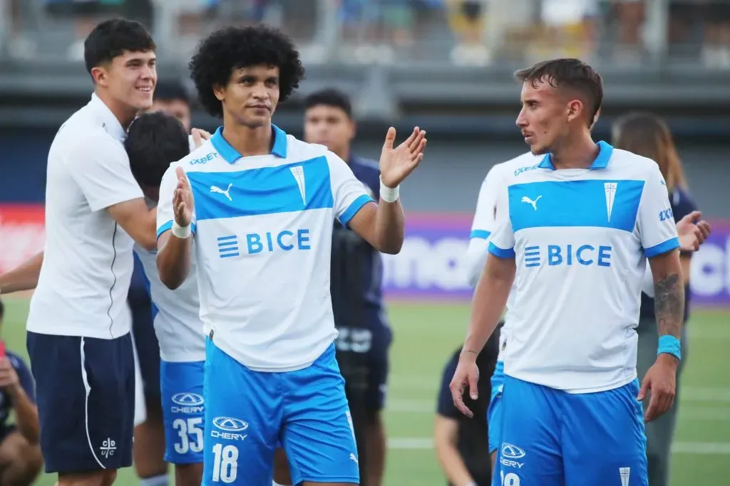 Eduard Bello llegó a U. Católica desde Barcelona. Imagen: Photosport.