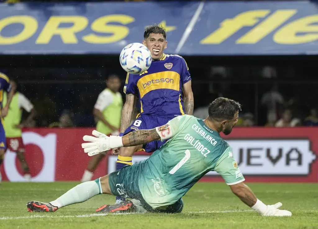 Así definió Carlos Palacios ante Hernán Galíndez. (Foto: Javier Garcia Martino – Prensa CABJ).