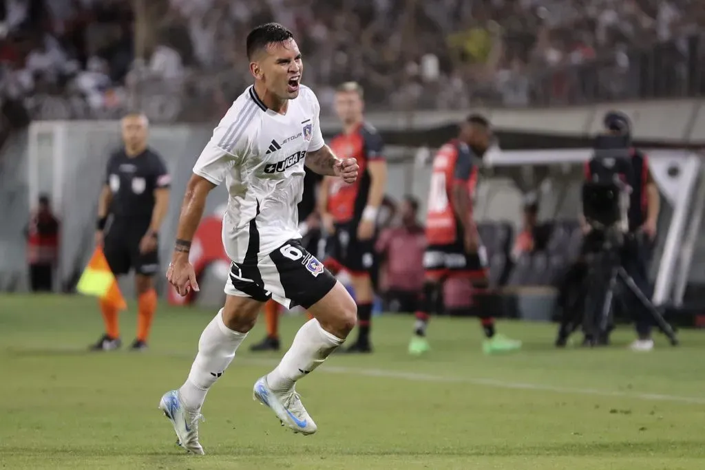 En su llegada a Colo Colo, Sebastián Vegas anotó un gol y fue llamado a la Roja | Photosport