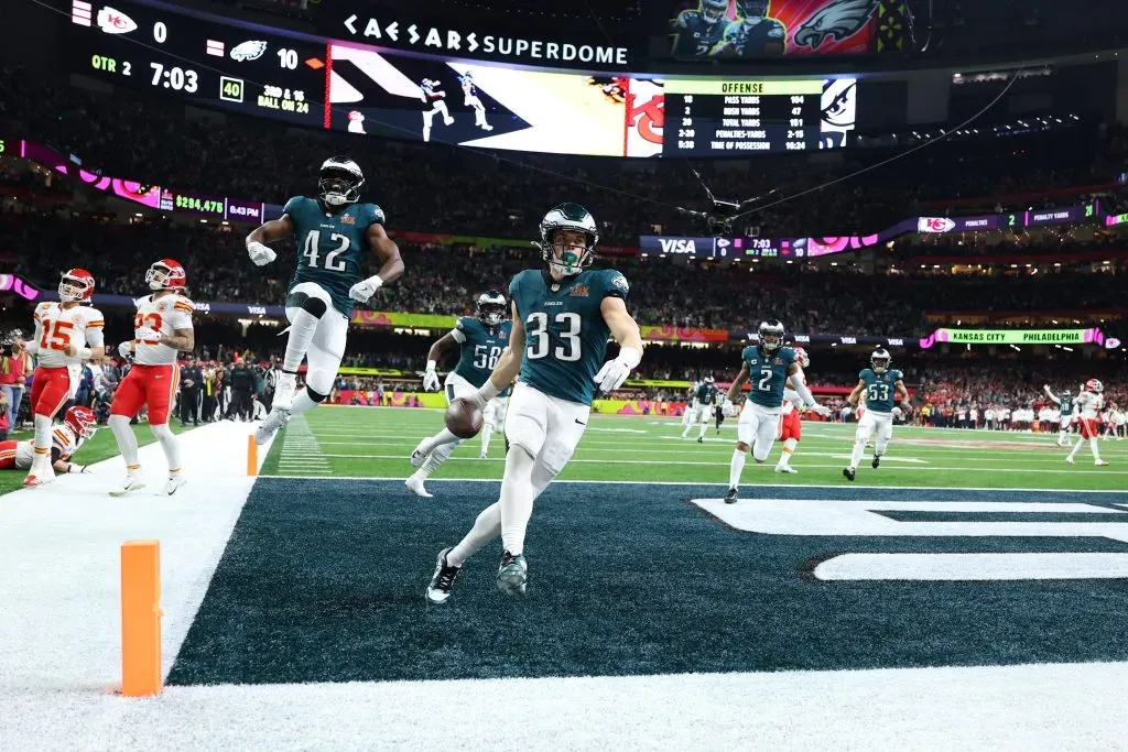Philadelphia dio la sorpresa en el Super Bowl al ganarle fácil a Kansas City