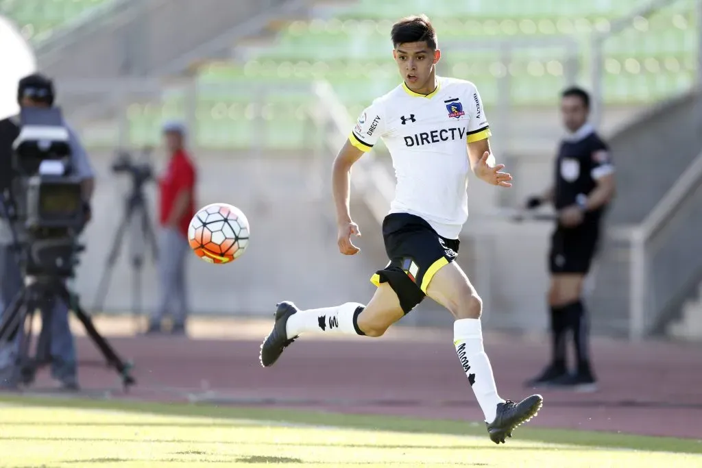 Cristián Gutiérrez en acción por Colo Colo. (Andrés Piña/Photosport).