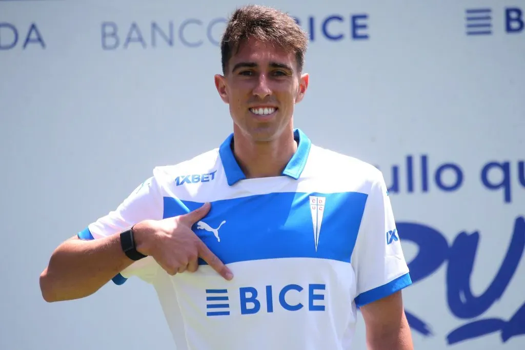 El nuevo refuerzo de Universidad Catolica, Diego Valencia, presentado en San Carlos de Apoquindo. Photosport