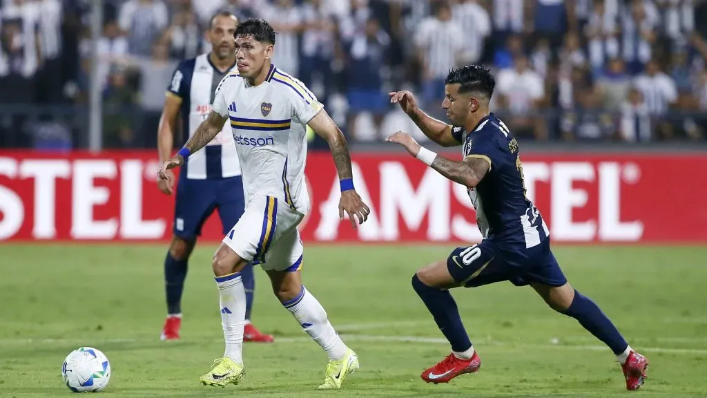 Carlos Palacios ante Alianza Lima.