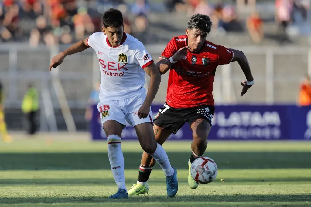La programación de la segunda fecha de la Liga de Primera arranca con el clásico de colonias entre Unión Española y Palestino. Foto: Photosport.