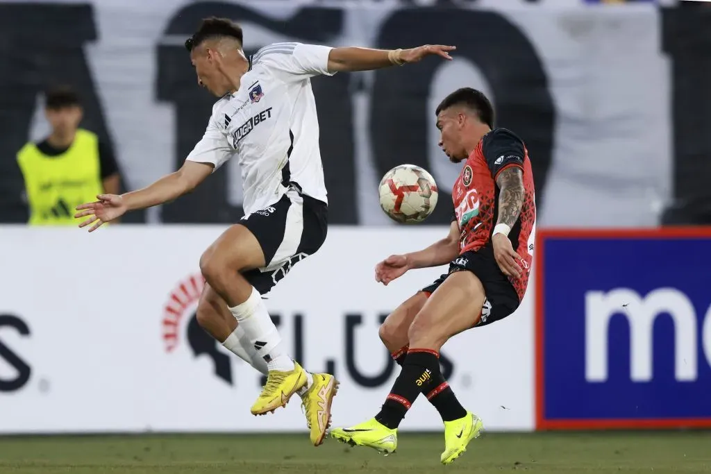 Jonathan Villagra apenas ha jugado 45 minutos oficiales con la camiseta de Colo Colo. | Foto: Photosport.