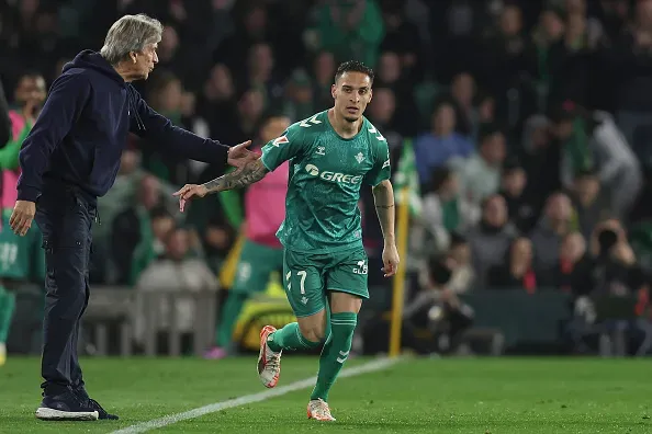 Antony ya registra tres goles y dos asistencias en este paso por el Real Betis. | Foto: Getty Images.