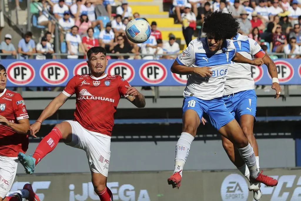 Católica ganó con polémica y Audax con lo justo para escalar en la tabla de posiciones. Foto: Photosport.