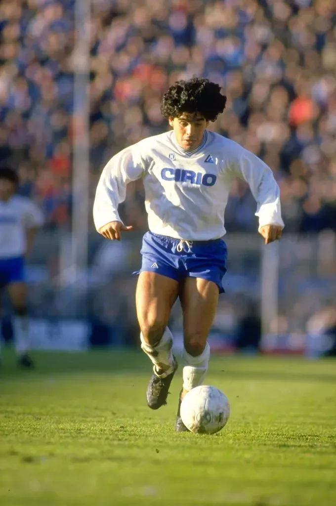 Diego Maradona vivió una de sus mejores etapas futbolísticas en el Napoli (Foto: Allsport UK /Allsport)