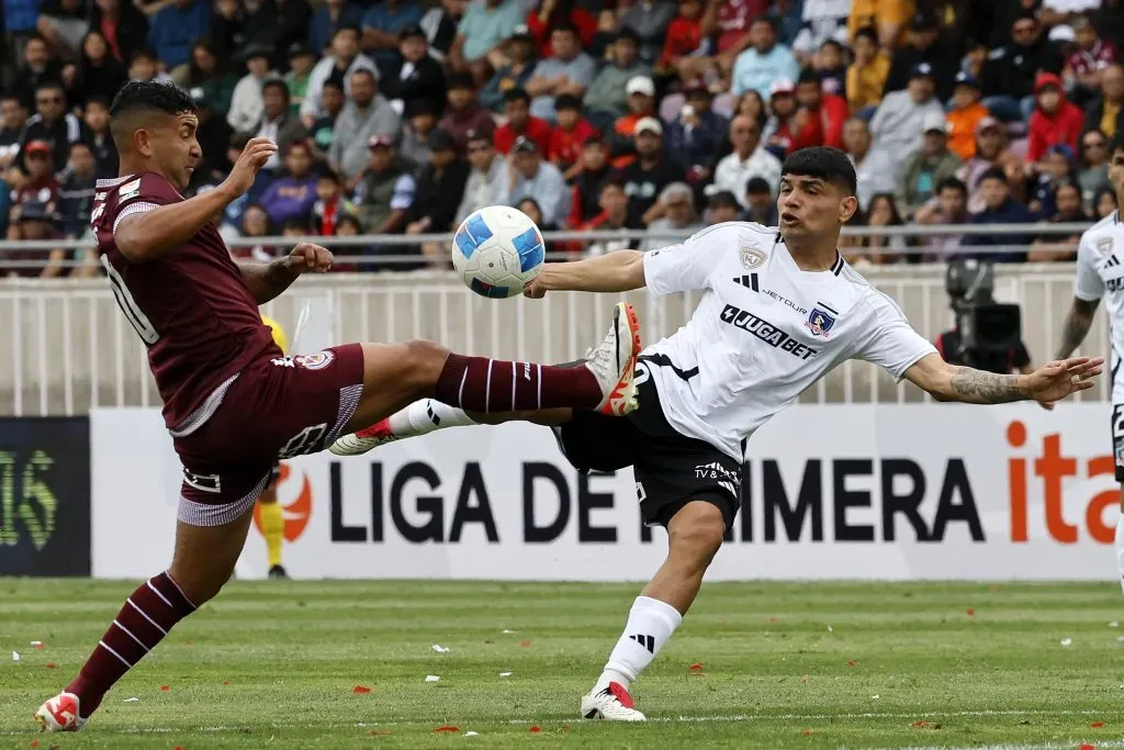 Claudio Aquino frente a Deportes La Serena en el estadio La Portada. (Andres Pina/Photosport).
