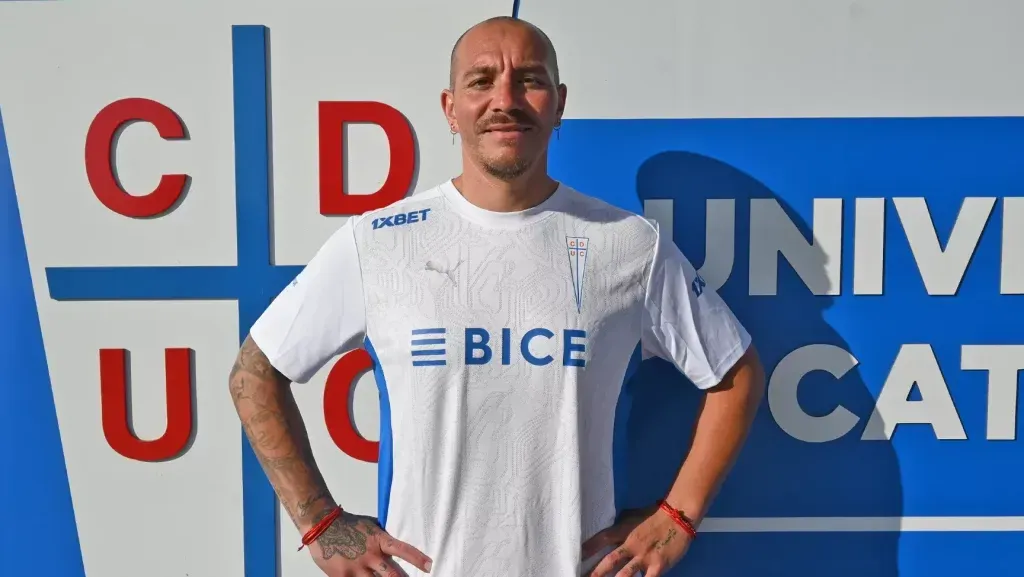 Darío Melo fue oficializado como flamante nuevo arquero de Universidad Católica. ¿Llegará para ser el titular? | Foto: Cruzados.