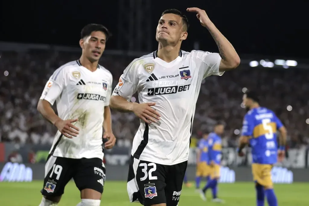 Salomón Rodríguez celebrando junto a Lucas Cepeda en Colo Colo. Foto: Felipe Zanca/Photosport