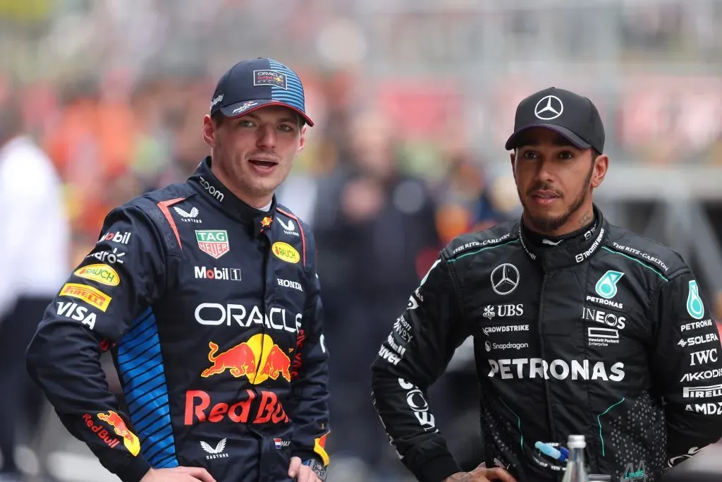Apensas 5 millones de dólares separan a Max Verstappen y Lewis Hamilton en sus salarios anuales. (Foto: Lars Baron/Getty Images)