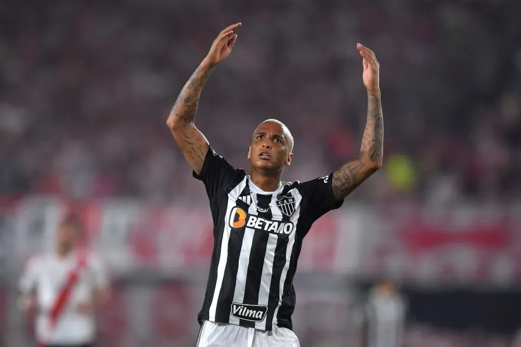 Deyverson ha anotado siete goles en 30 partidos con el Atlético Mineiro. ¿Enfrentará a Colo Colo con la camiseta de Fortaleza? | Foto: Getty Images.