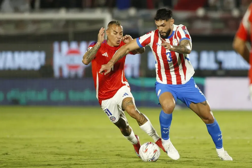 Eduardo Vargas tuvo un pobre rendimiento ante Paraguay. Foto: Angelo Saavedra/Photosport
