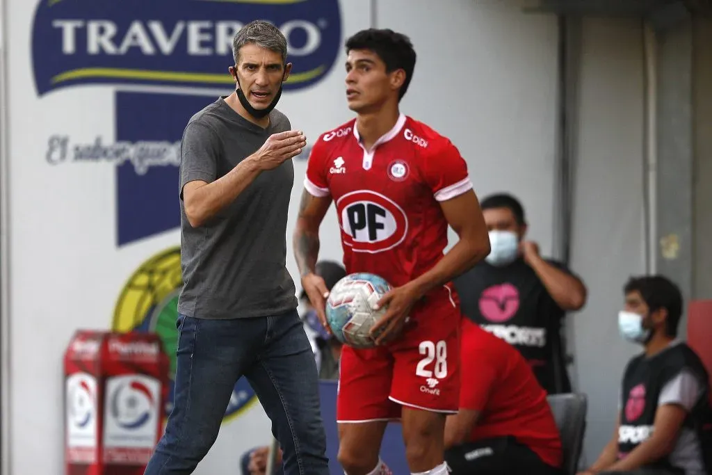 Juan Pablo Vojvoda tuvo un exitoso paso por Chile dirigiendo a Unión La Calera en el 2020. | Foto: Photosport.