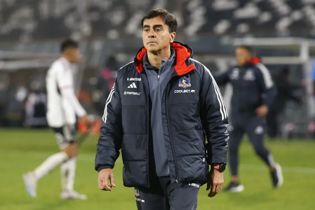Gustavo Quinteros cerró su ciclo de más más de tres años en Colo Colo con varios títulos y una salvación del descenso incluida. Pese a ese pergaminos no pudo llegar a la selección chilena. | Foto: Photosport.