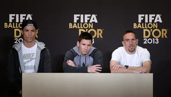 Franck Ribéry no pudo romper con la hegemonía de Cristiano Ronaldo y Lionel Messi en esos años. | Foto: Getty Images.