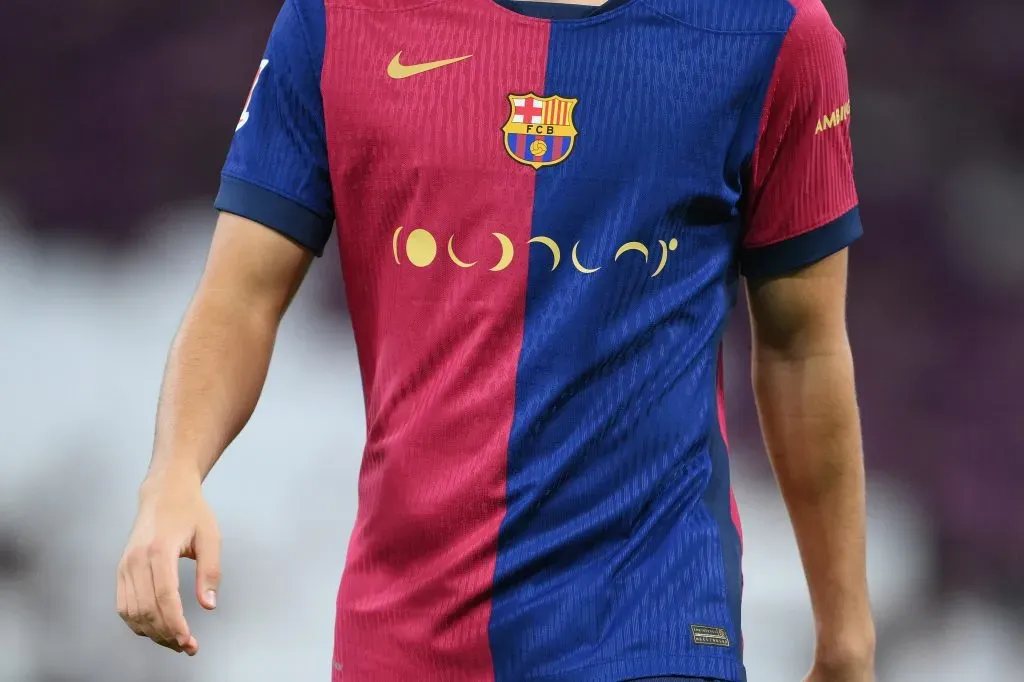 La camiseta de Coldplay en el clásico 2024