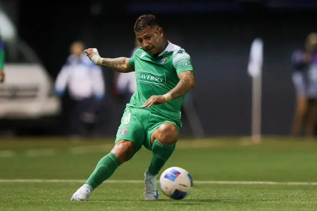 Leonardo Valencia jugó a un alto nivel ante O’Higgins. (Felipe Zanca/Photosport).