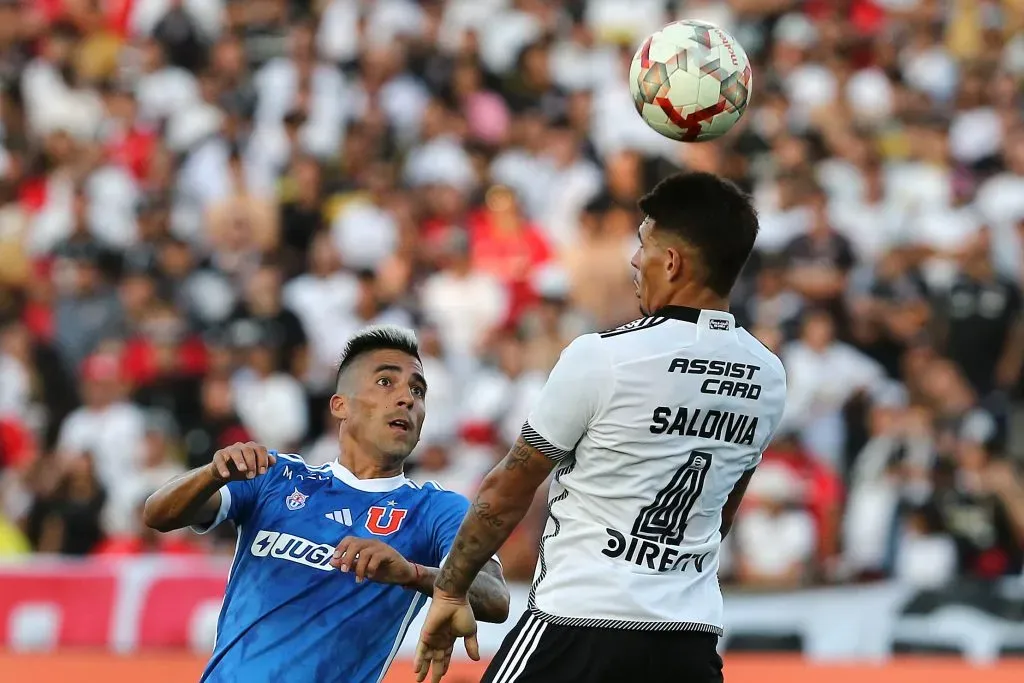 Alan Saldivia asistió al velorio de uno de los hinchas fallecidos y cantó contra U. de Chile | Photosport