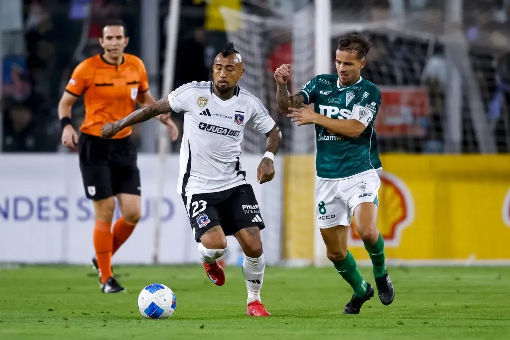 Arturo Vidal compartió un mensaje para responder a quienes creen que Colo Colo “tenía miedo” a Universidad de Chile de cara al superclásico suspendido. Foto: Pepe Alvujar/Photosport