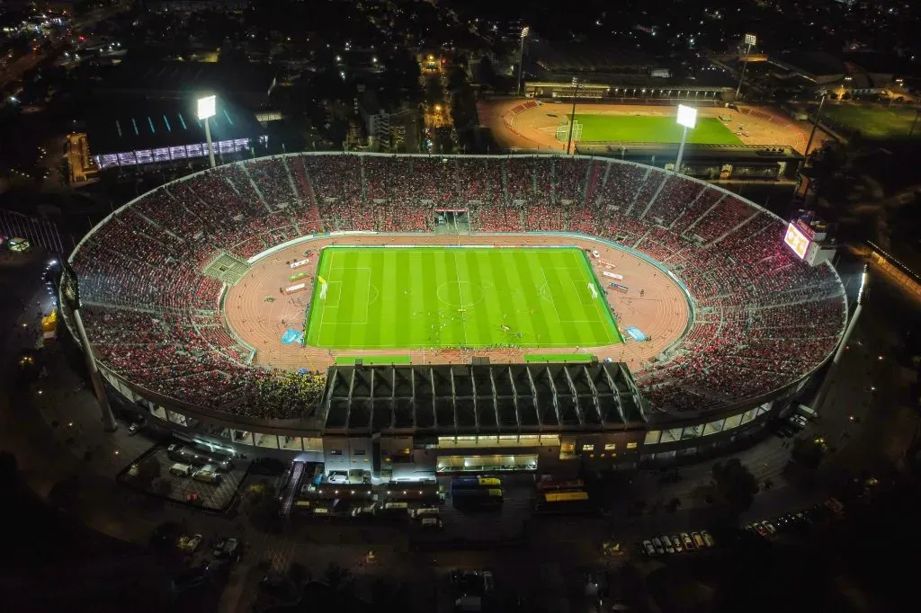 Colo Colo planifica la construcción del nuevo Estadio Monumental, con chances de irse al Nacional para tenerlo antes. Foto: Photosport.