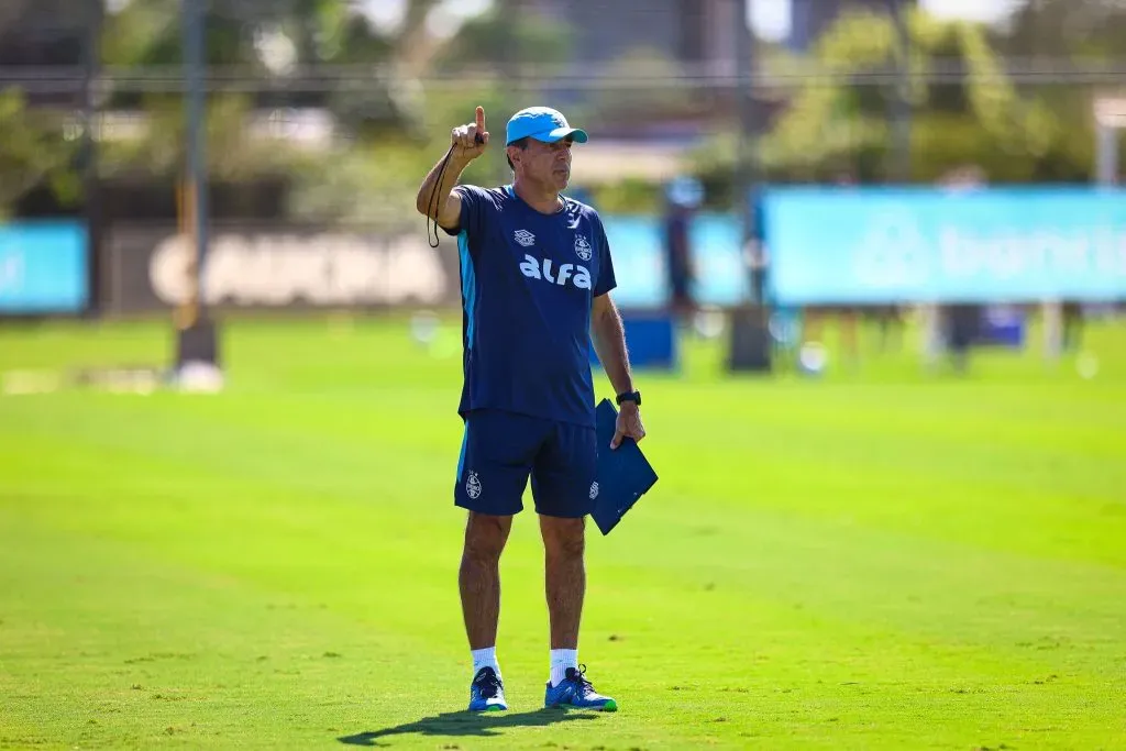 Gustavo Quinteros estuvo cuatro meses en Brasil | Gremio