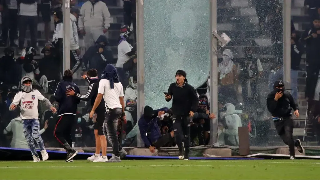 Parte de los incidentes entre Colo Colo y Fortaleza.