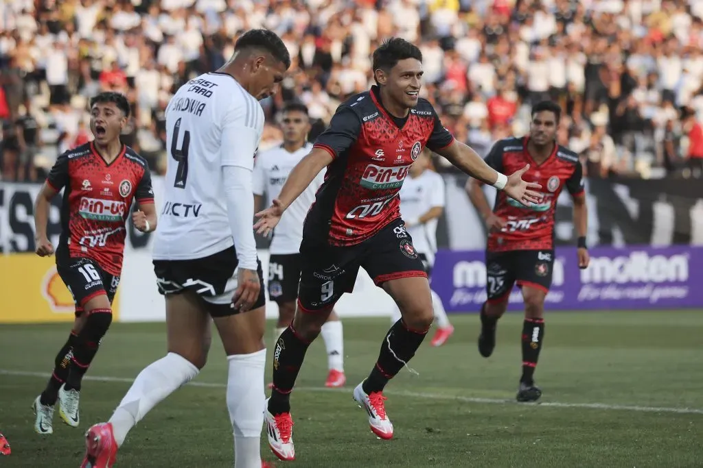 Limache le declaró la guerra a las barras bravas comenzando con Colo Colo. Foto: Photosport.