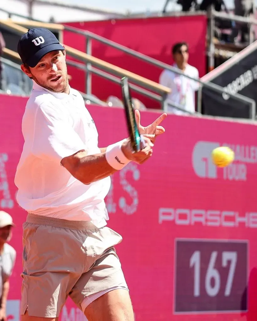 Nicolás Jarry en el Estoril Open 2025.