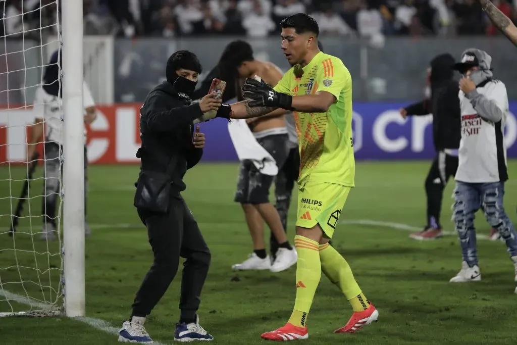 Los hechos que complican seriamente a Colo Colo. Imagen: Photosport