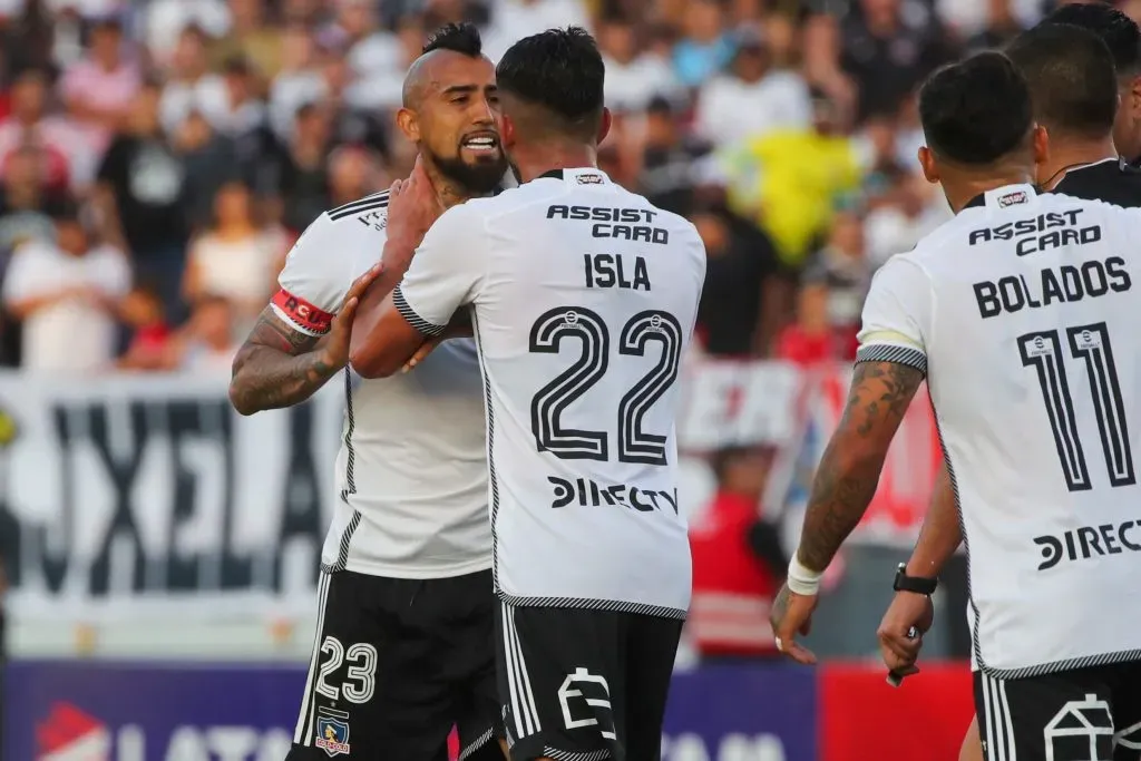 Arturo Vidal y Mauricio Isla fueron guardados para la visita de Colo Colo a Fortaleza de la próxima semana. | Foto: Photosport.
