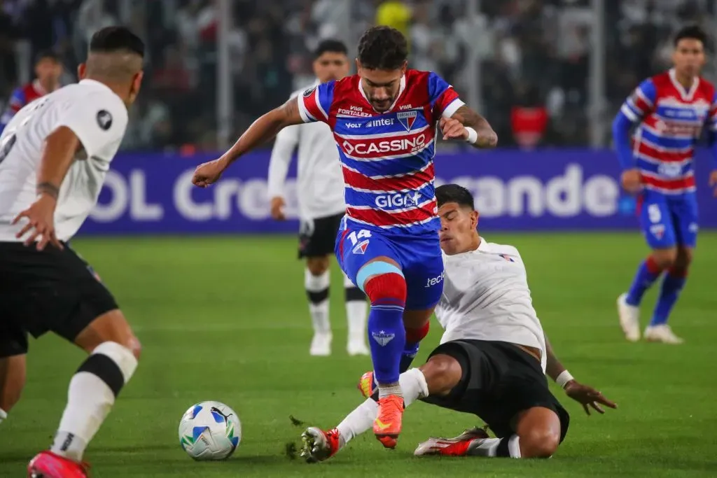 Esteban Pavez adelantó el duelo clave que tendrá Colo Colo ante Fortaleza para seguir vivo en Copa Libertadores. Foto: Photosport.