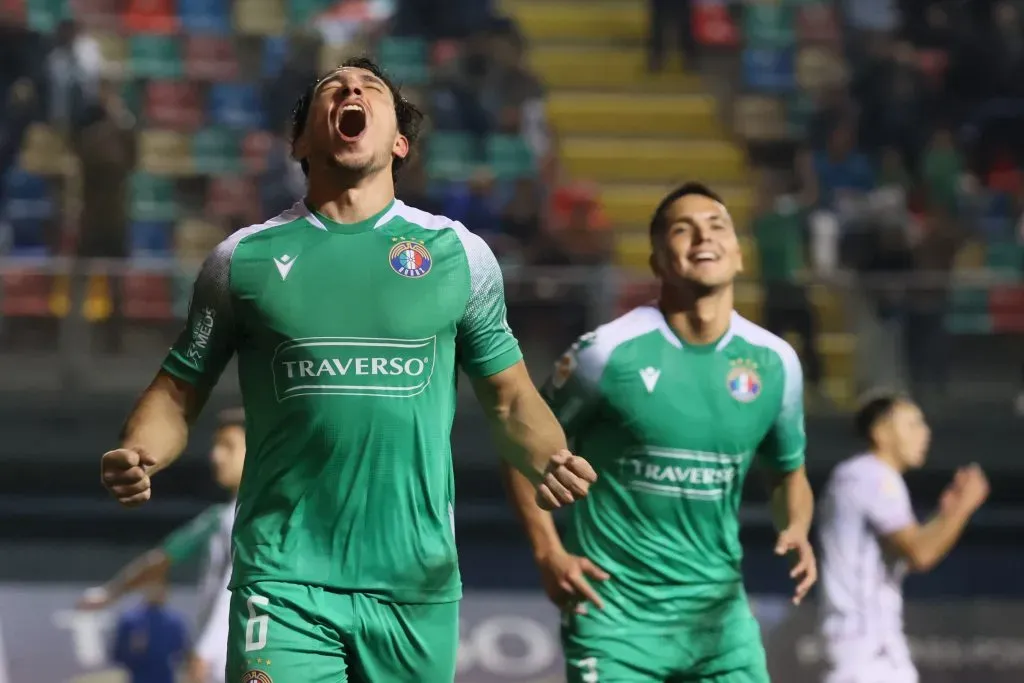 Germán Guiffrey gritó su gol con alma y vida. (Dragomir Yankovic/Photosport).
