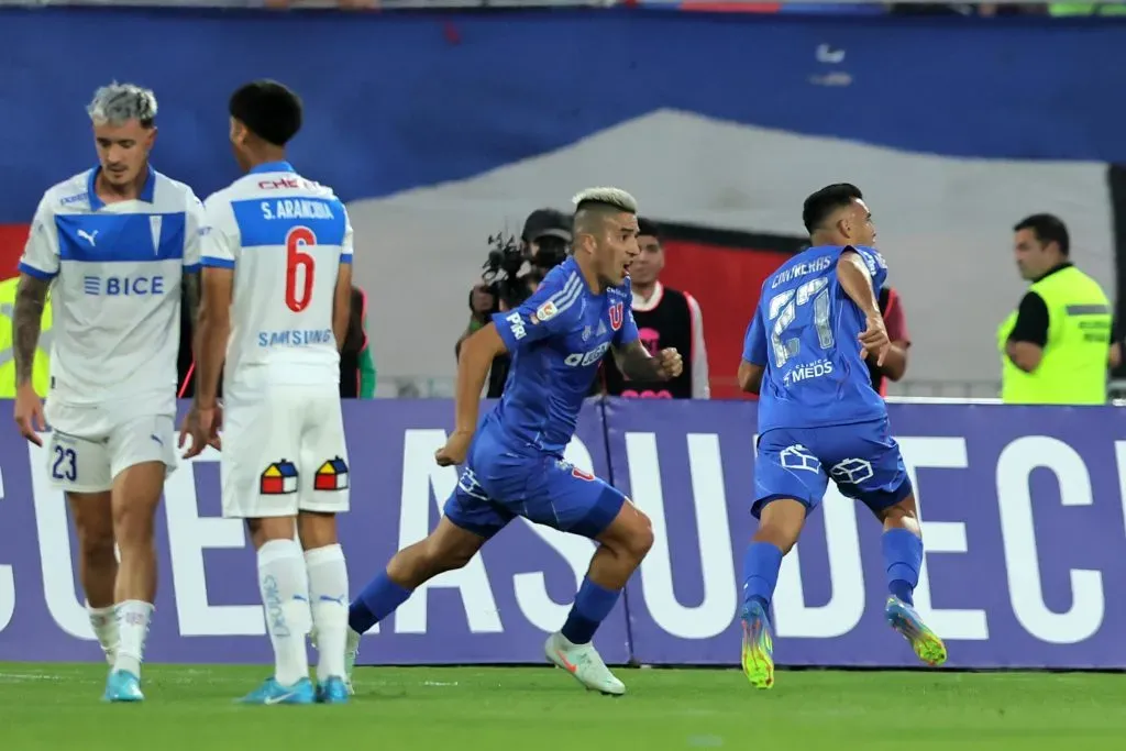 Un error de Tomás Asta-Buruaga le costó a la UC el clásico universitario | Photosport