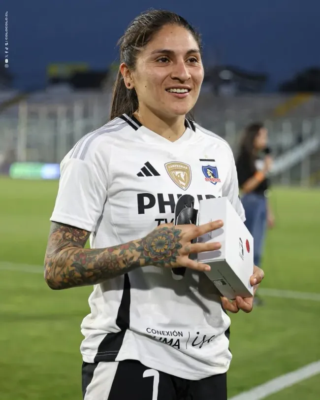 Yenny Acuña se lució como la figura en la victoria frente a Unión Española – @colocolofemenino
