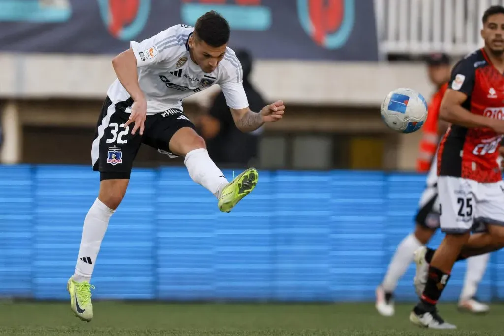 Lucas Cepeda ante Deportes Limache. (Andres Pina/Photosport).