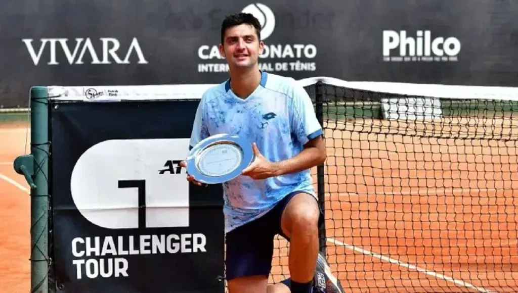 Tomás Barrios se consagra campeón del Challenger de Campinas.