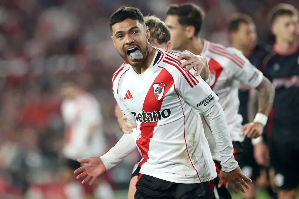 Paulo Díaz anotó en la victoria de River Plate ante Barracas Central por la Liga de Argentina. Foto: Daniel Jayo/Getty Images.