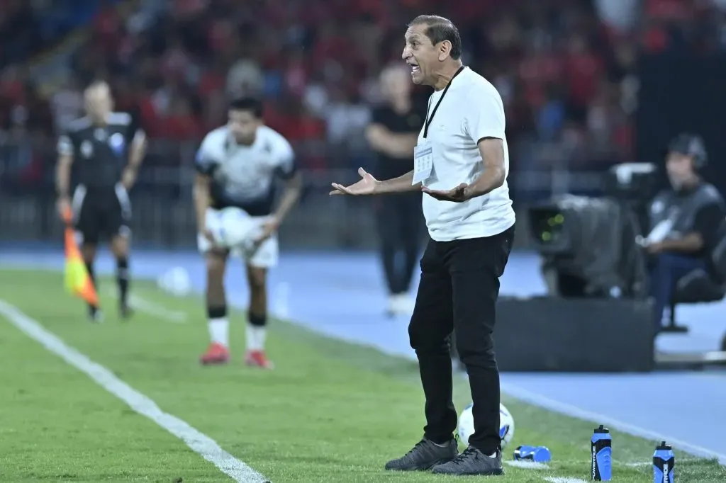 Ramón Díaz está libre tras su paso por Corinthians. (Photo by Gabriel Aponte/Getty Images)