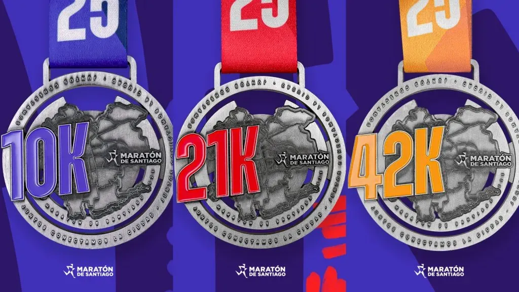 Medallas oficiales de la Maratón de Santiago 2025