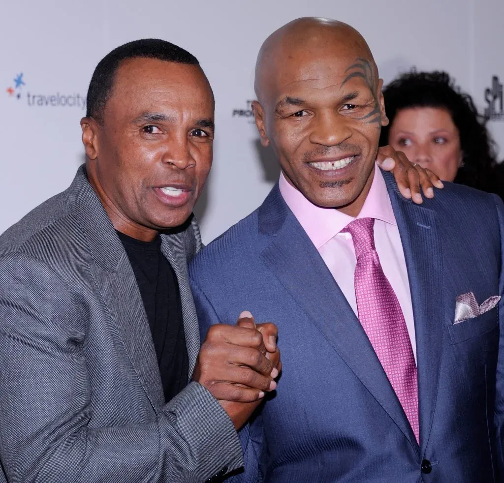 Sugar Ray Leonard (Izquierda) eligió a Mike Tyson (Derecha) como uno de los mejores boxeadores de la historia. (Foto: Ethan Miller/Getty Images)