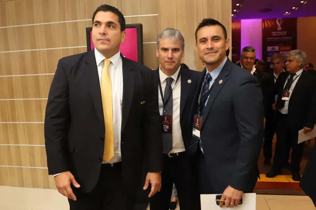 Robert Harrison, presidente de la Asociación Paraguaya de Fútbol (a la izquierda) y Justo Villar (a la derecha) | Getty Images