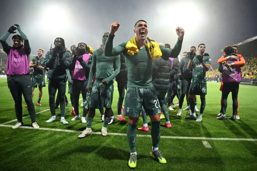 BODO, NORWAY – MAY 08: Pedro Porro of Tottenham Hotspur celebrates after the teams 2-0 victory and progression to the UEFA Europa League final following the UEFA Europa League 2024/25 Semi Final Second Leg match between FK Bodo/Glimt and Tottenham Hotspur at Aspmyra Stadion on May 08, 2025 in Bodo, Norway. (Photo by Justin Setterfield/Getty Images)