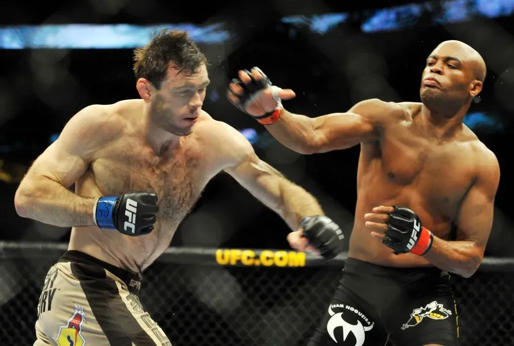 Una de las mejores finalizaciones de Anderson Silva, ante Forest Griffin | Getty Images