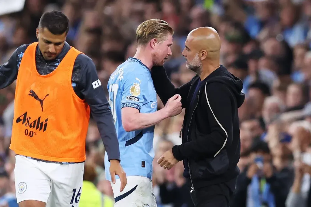 Pep Guardiola lloró con el adiós a Kevin De Bruyne en el Manchester City. Foto: Getty Images.