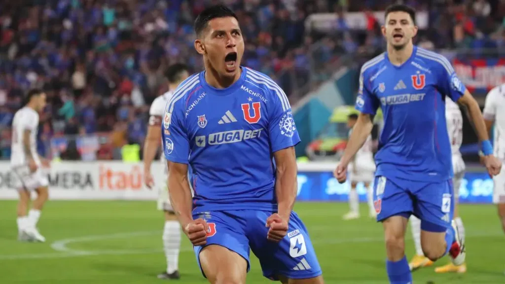 Israel Poblete se está recuperando y puede volver a la U ante Botafogo. Foto: Photosport.