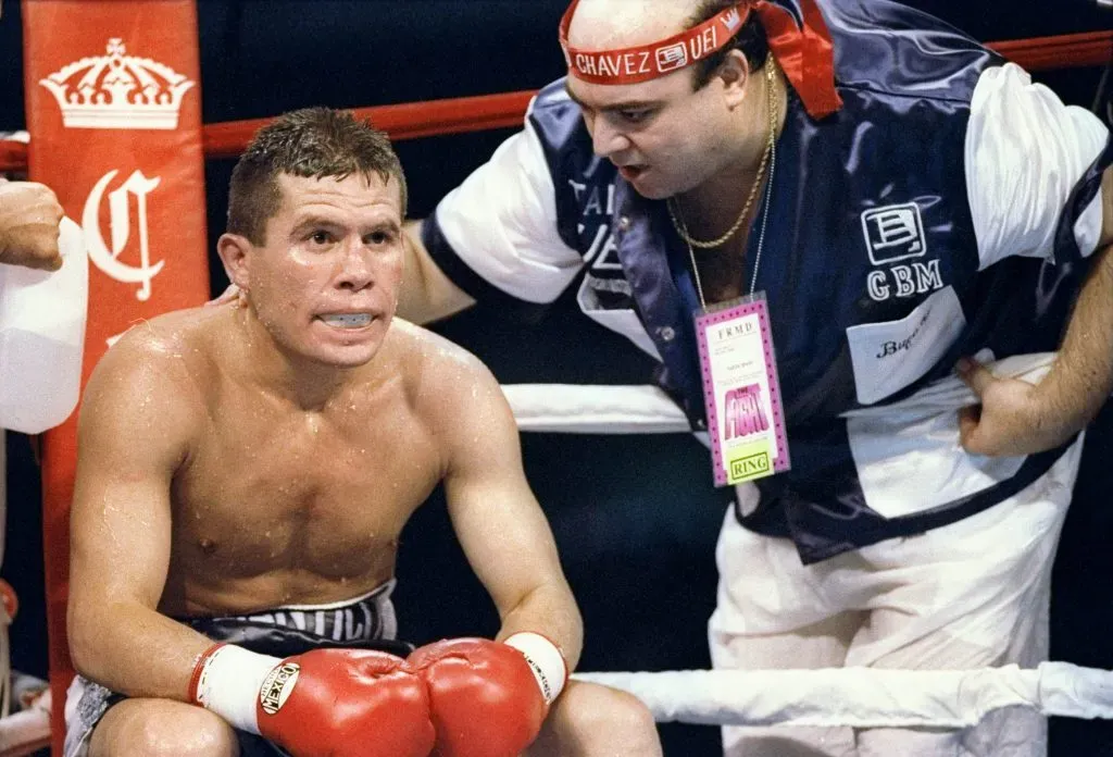 Julio César Chávez se eligió como el mejor boxeador mexicano de la historia. (Foto: Holly Stein-Allsport)