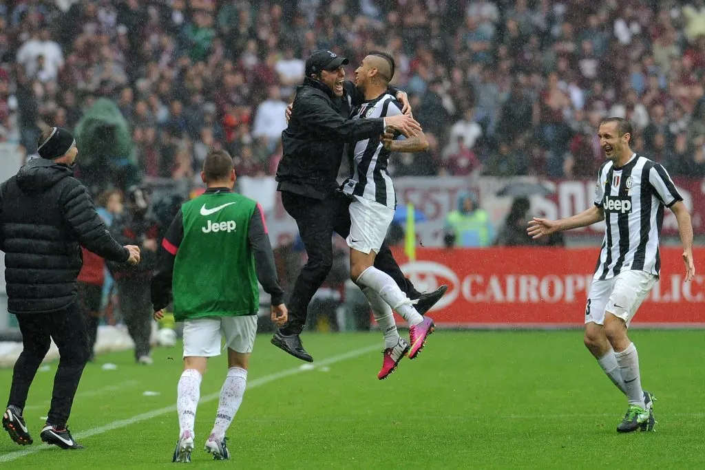 Antonio Conte y Arturo Vidal festejaron mucho en la Juventus. (Valerio Pennicino/Getty Images).