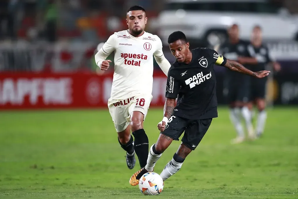 Rodrigo Ureña fue la gran sorpresa en la nómina de la Roja.  (Photo by Daniel Apuy/Getty Images)